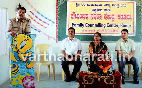 ​ಯುವಜನರು ವ್ಯಾಟ್ಸಪ್, ಫೇಸ್‌ಬುಕ್ ನಿಂದ ದೂರ ಇರಬೇಕು: ರಾಕೇಶ್